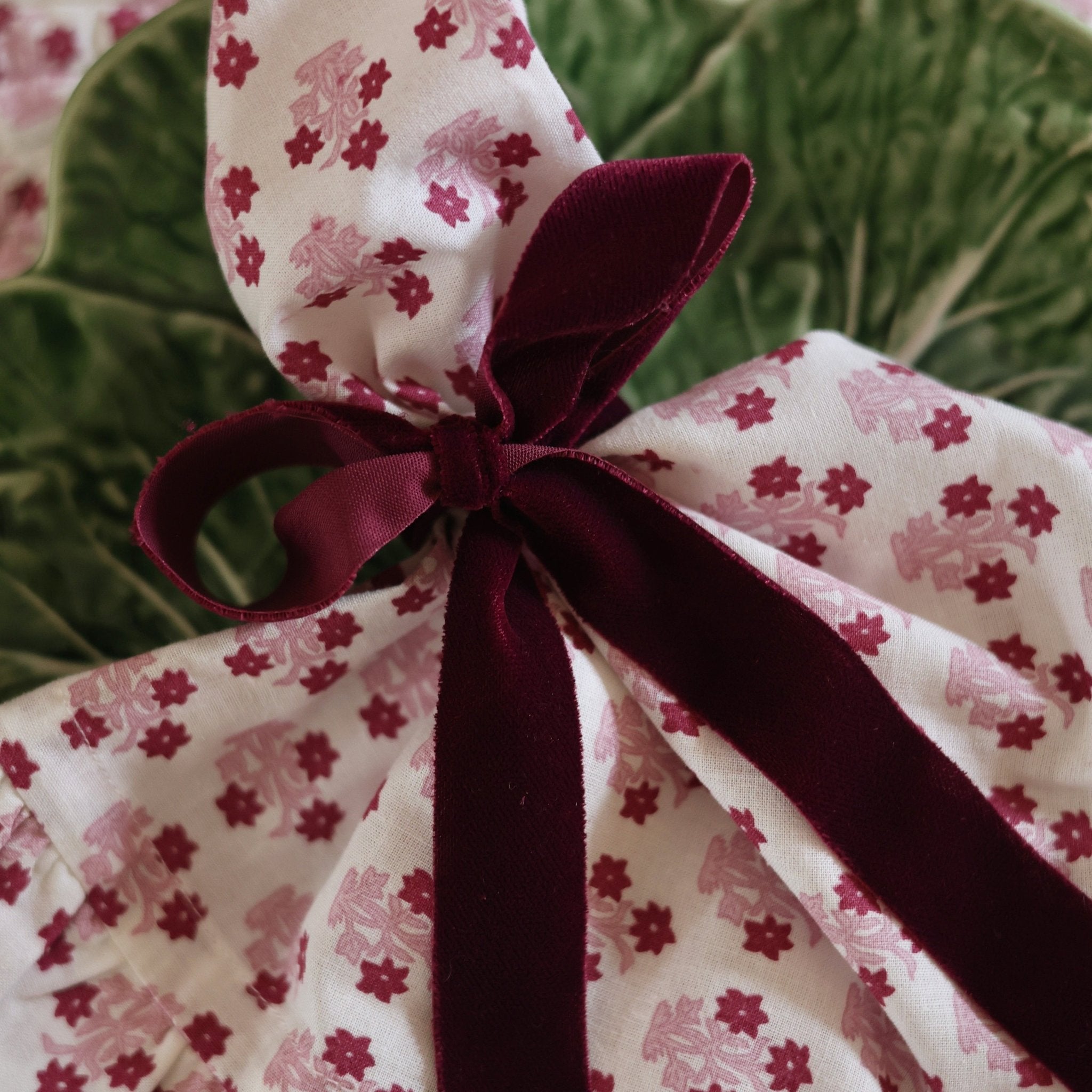 Abigail Pink Ruffled Dinner Napkin - Set of 4-Ten Easy Street