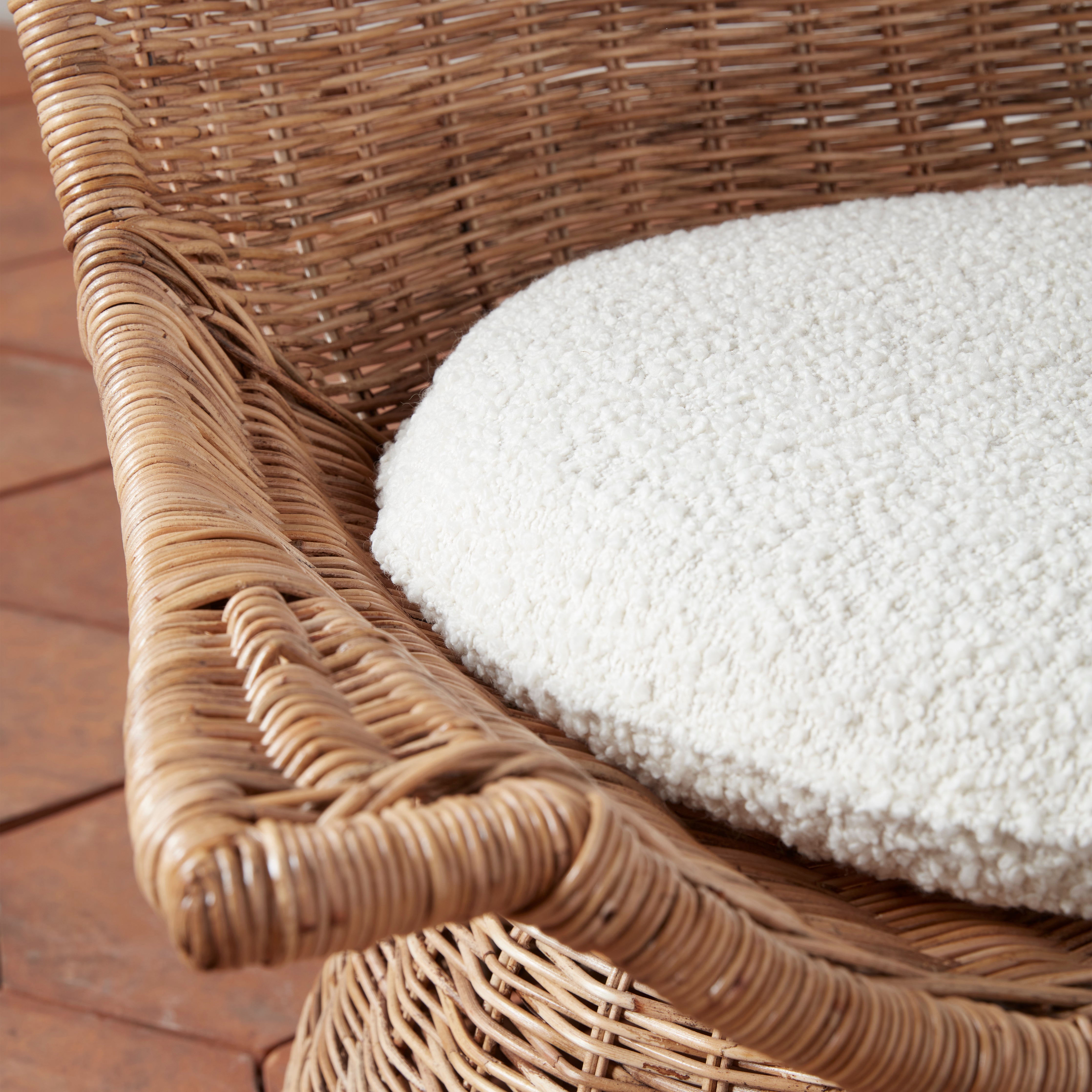 Healdsburg Small Wicker Swivel Chair - TES