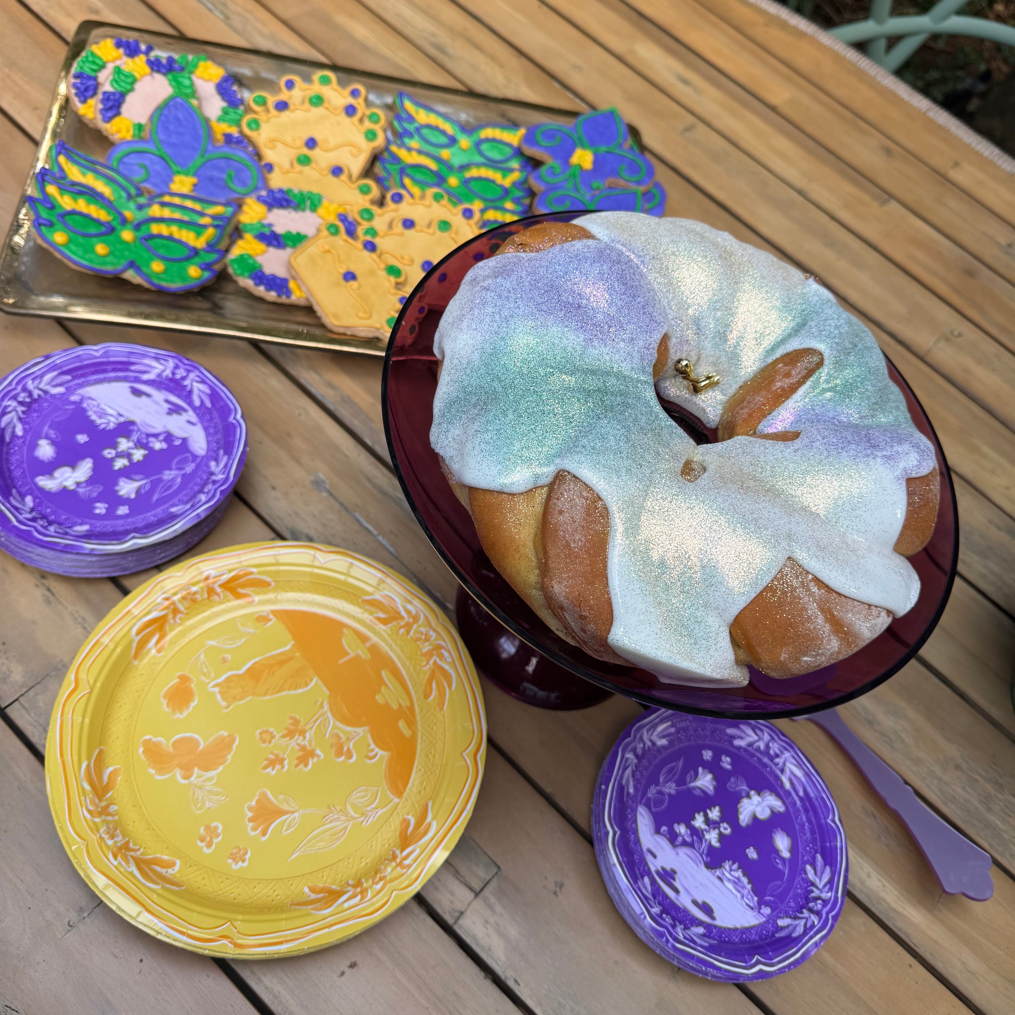 Baton Rouge Sunshine Yellow Tiger Dessert Collegiate Paper Plates - 8 Pack-Ten Easy Street